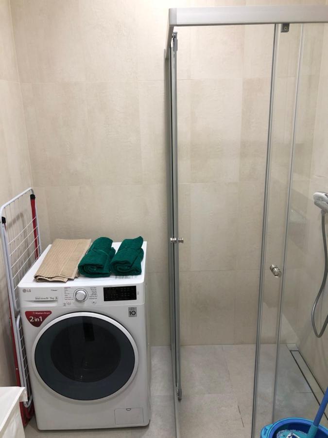וילנה Your Home - Stylish Studio Apartment In Center, With Balcony & Self Check-In מראה חיצוני תמונה