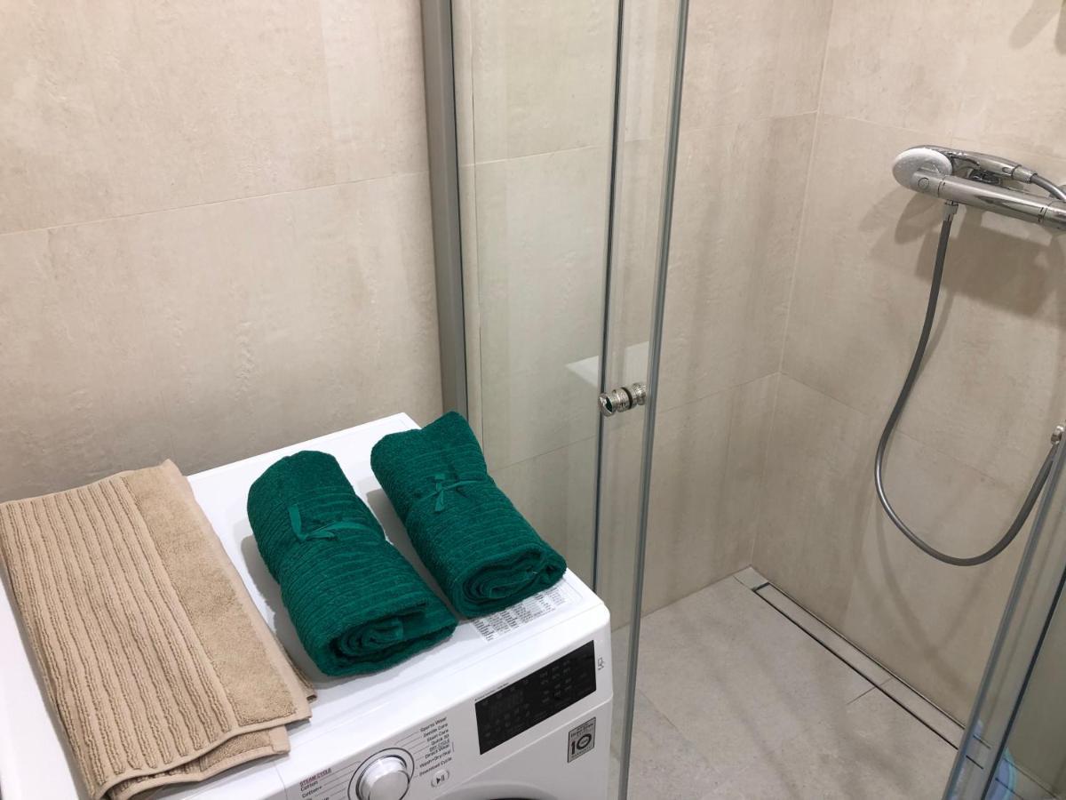 וילנה Your Home - Stylish Studio Apartment In Center, With Balcony & Self Check-In מראה חיצוני תמונה