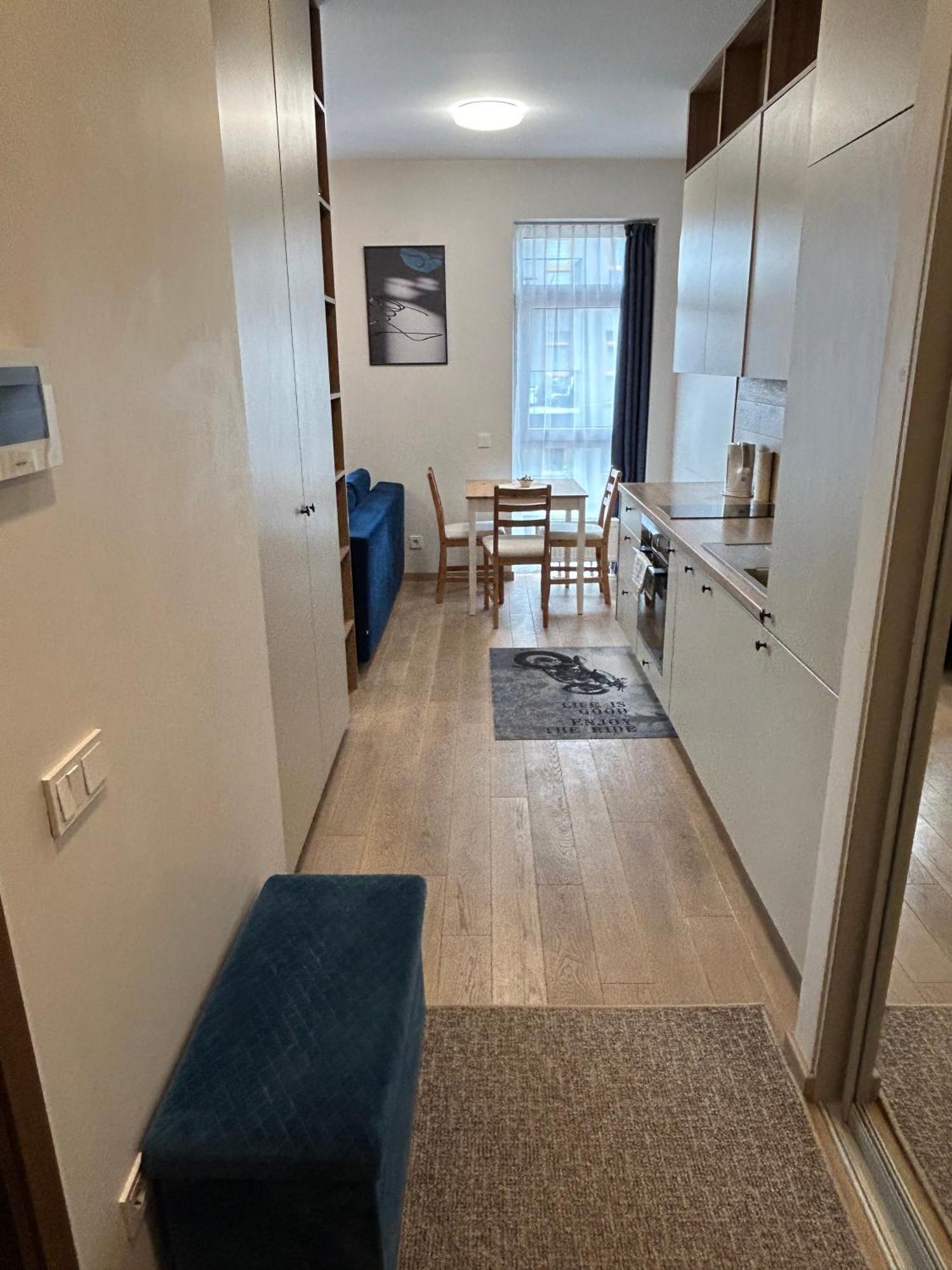 וילנה Your Home - Stylish Studio Apartment In Center, With Balcony & Self Check-In מראה חיצוני תמונה